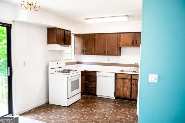 Building Photo - 3237 Abbeywood Dr