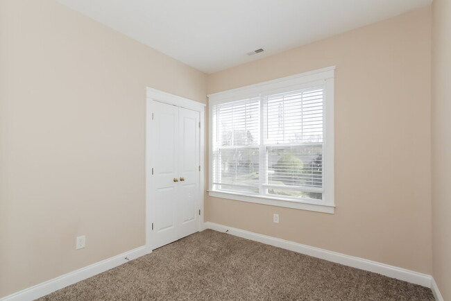 Building Photo - 7318 Darblay St