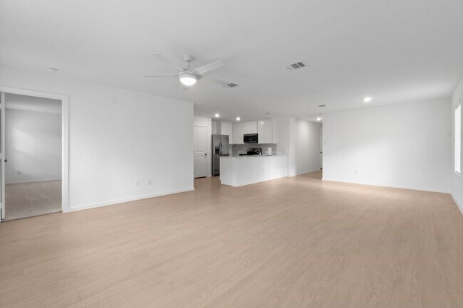 Building Photo - 16031 Tallis Dr