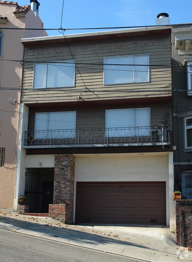 Building Photo - 171 Divisadero St
