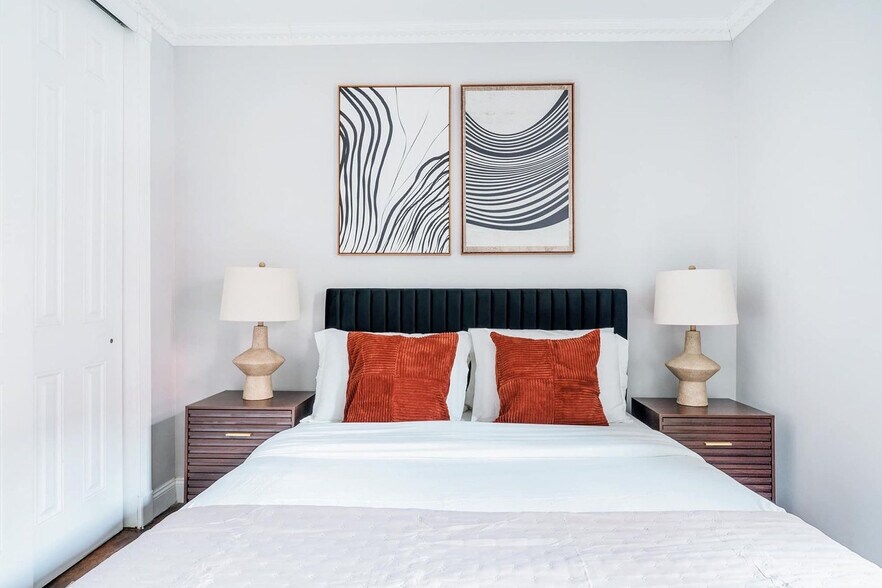 Building Photo - 234 Mott St