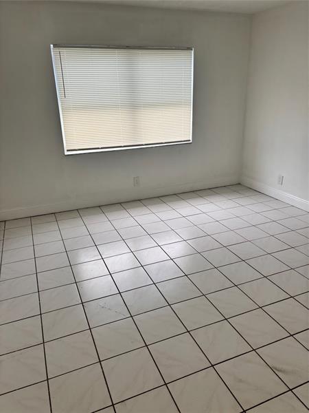 Building Photo - 7800 NW 37th Dr