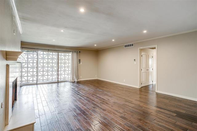Building Photo - 2301 Ridgmar Plaza