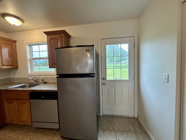 Building Photo - 63030 E 285 Ct