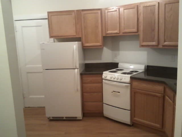 Building Photo - 1563 Beacon St