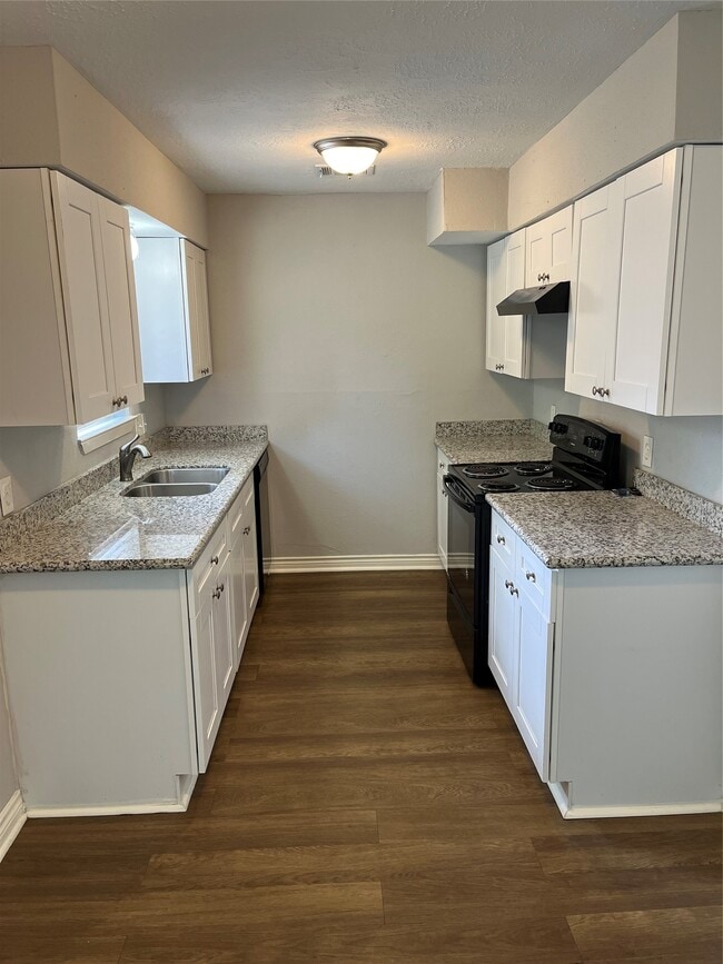 Building Photo - 5142 Madden Ln
