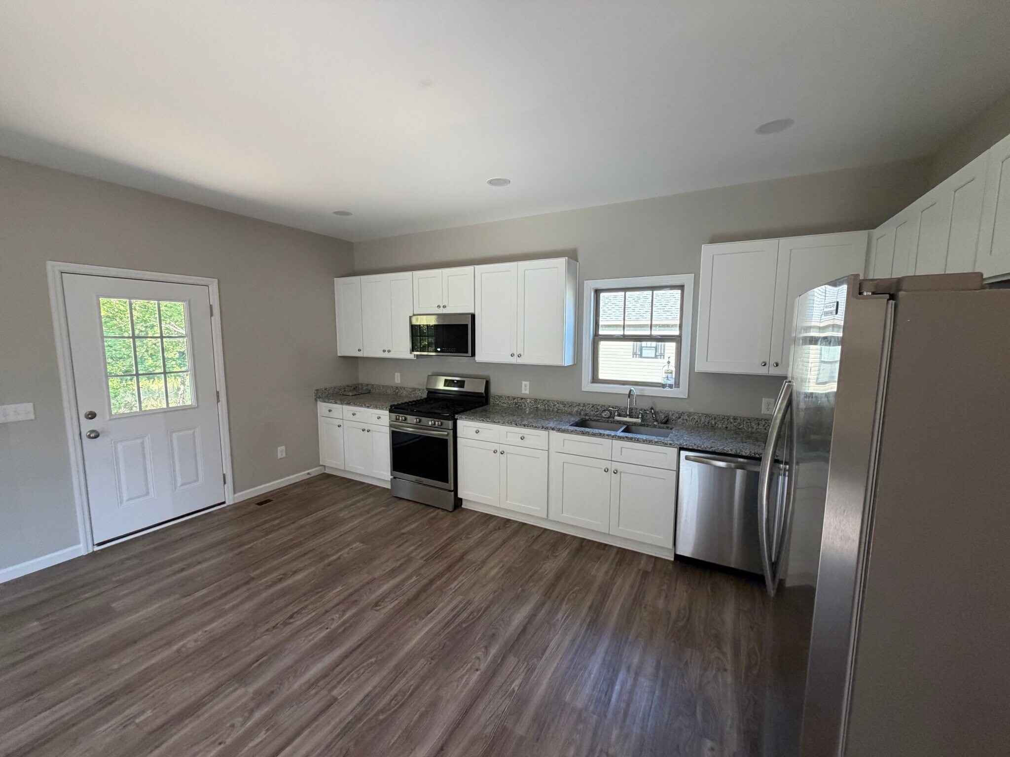 Building Photo - 153 Apache Ln