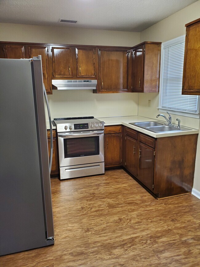 Building Photo - 294 Gurley Dr NW