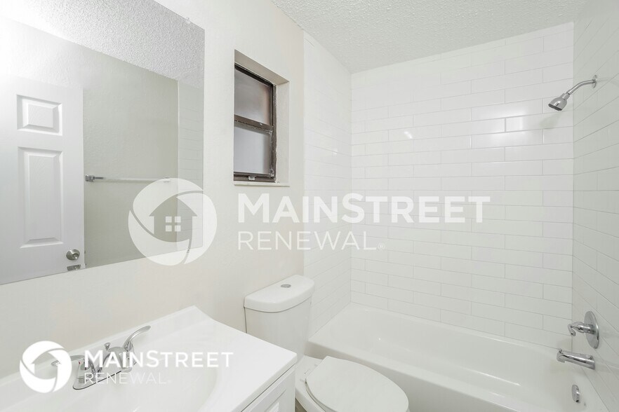 Building Photo - 11431 Stoneybrook Path