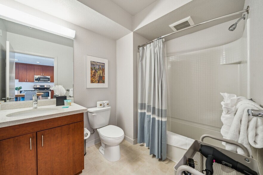 Building Photo - 730 Agnew Rd