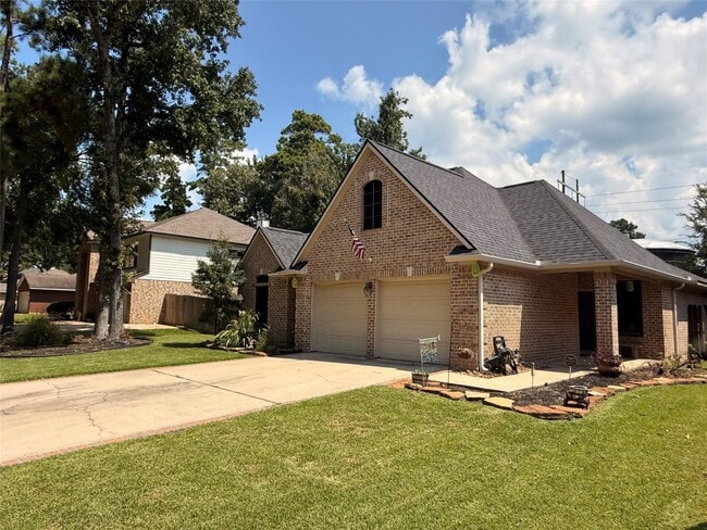 Building Photo - 3202 Pine Chase Dr