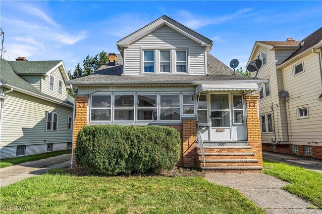 Primary Photo - 10007 Parkview Ave