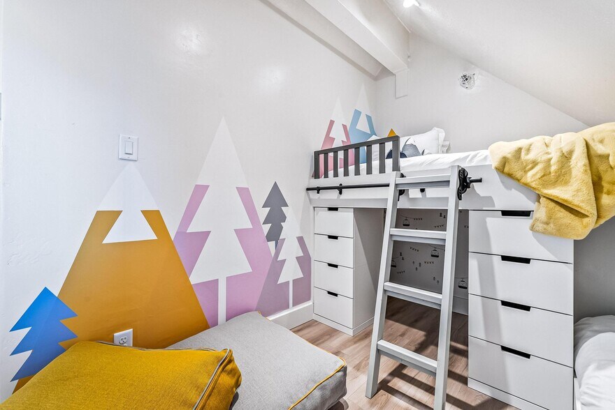 Building Photo - 1385 Lowell Ave