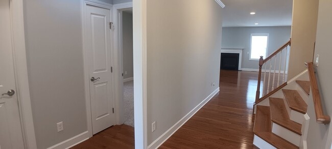 Building Photo - Heron's Landing 4 BD/ 3BTH Available May 14th