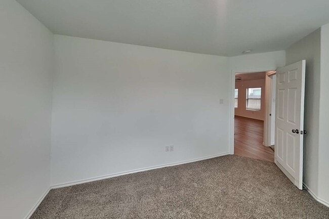 Building Photo - 18755 Faustina Way