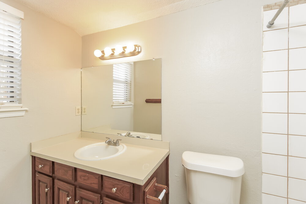 Building Photo - 1808 SE 13th St