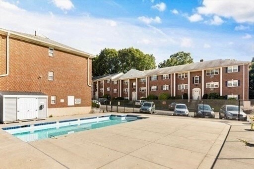 Building Photo - 25 Arlington Rd