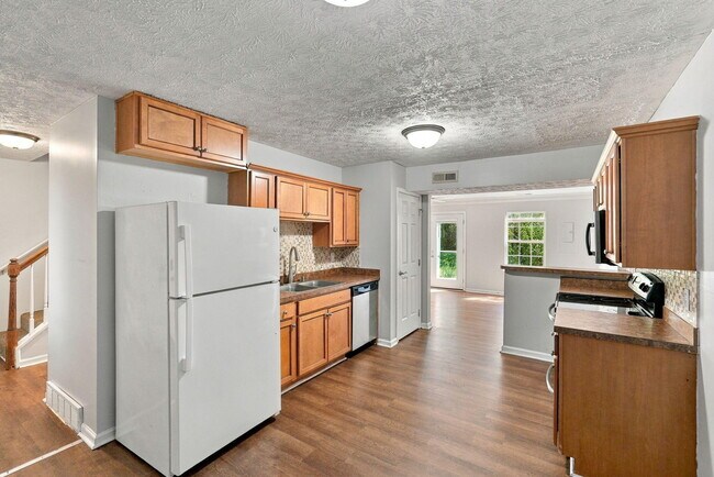 Building Photo - 125 Crosskey Rd