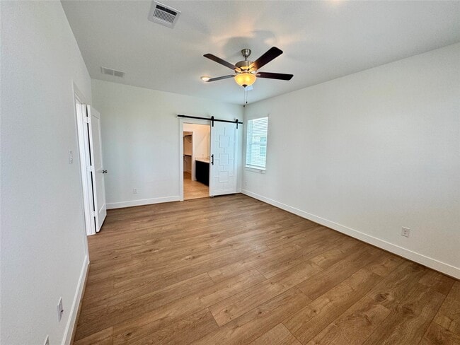 Building Photo - 1210 Shaded Rock Dr