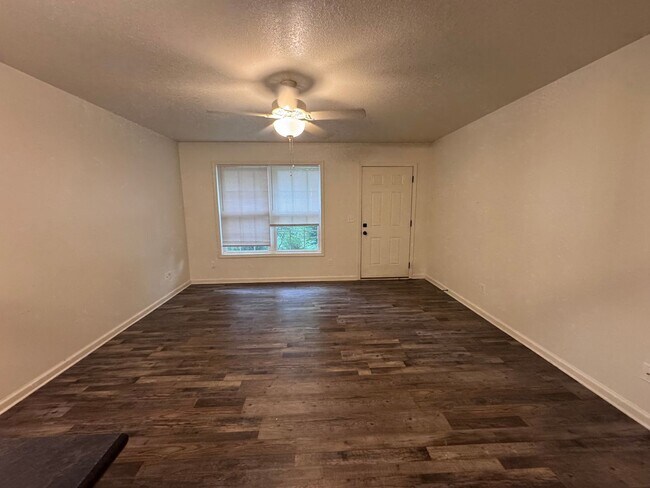 Building Photo - 1314 Poplar St