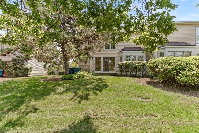 Building Photo - 309 E Theodore Ln