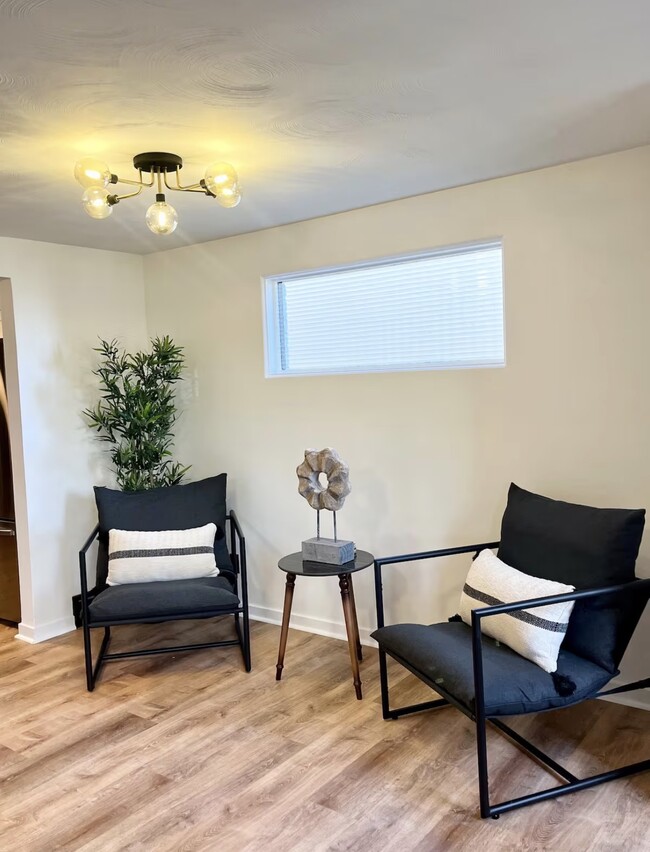 Building Photo - 6523 Jackson St