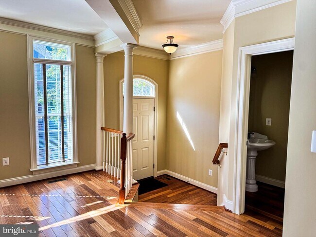 Primary Photo - 6403 Velliety Ln