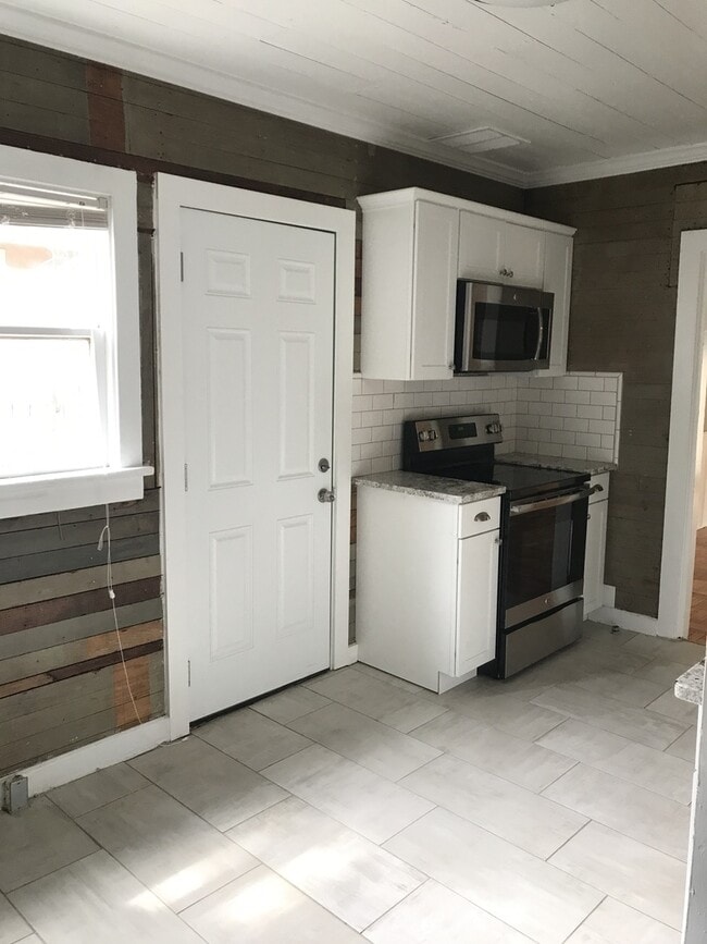 Building Photo - 2308 14th St