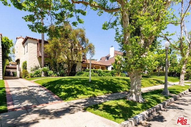 Building Photo - 329 N McCadden Pl