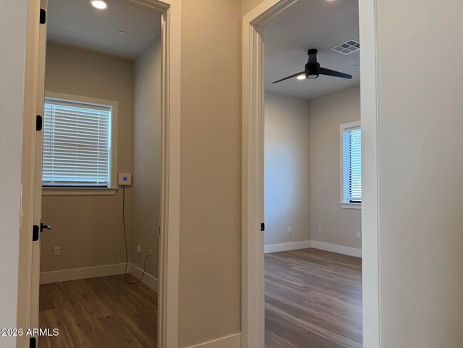 Building Photo - 8736 E Joshua Tree Ln