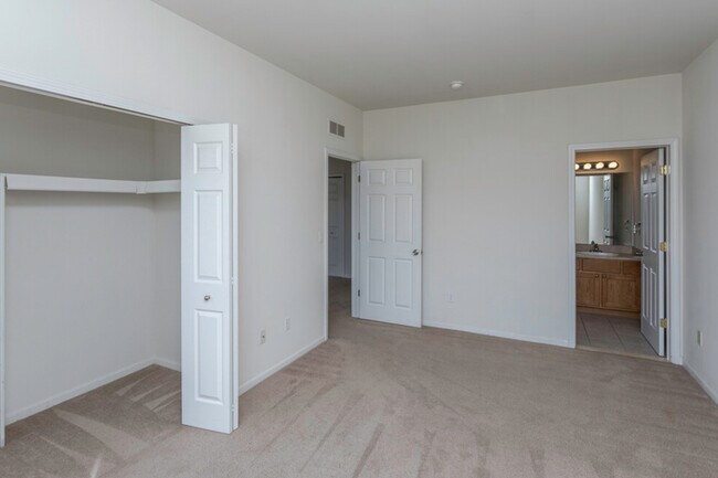 Building Photo - Towne Center Flats - 14120 Webster Dr.
