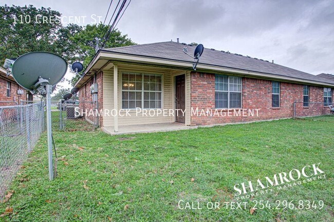 Building Photo - 3/2 Connally ISD Duplex