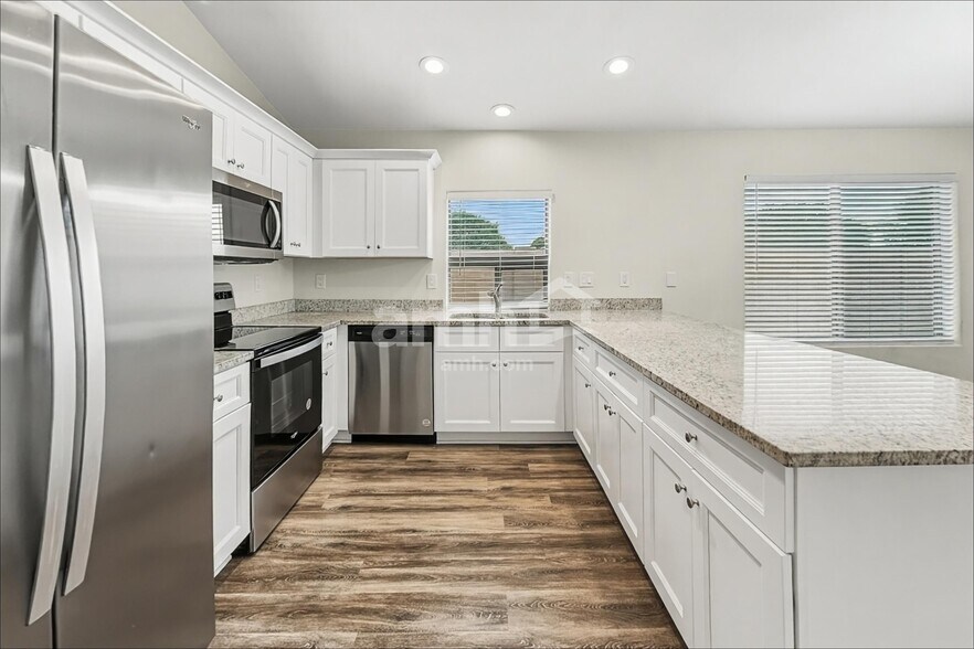Building Photo - 35042 N Aubrac Cir
