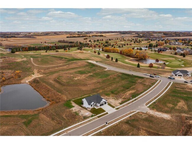 Building Photo - 301 Somerby Pkwy NE