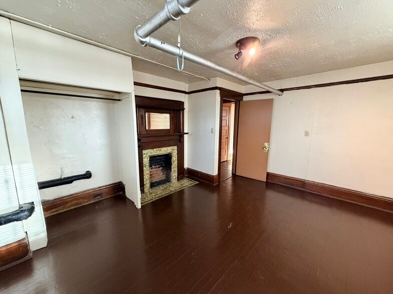 Building Photo - 7405 Detroit Ave