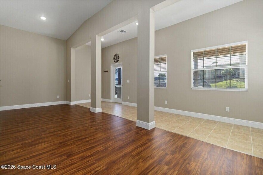 Building Photo - 1280 US-1