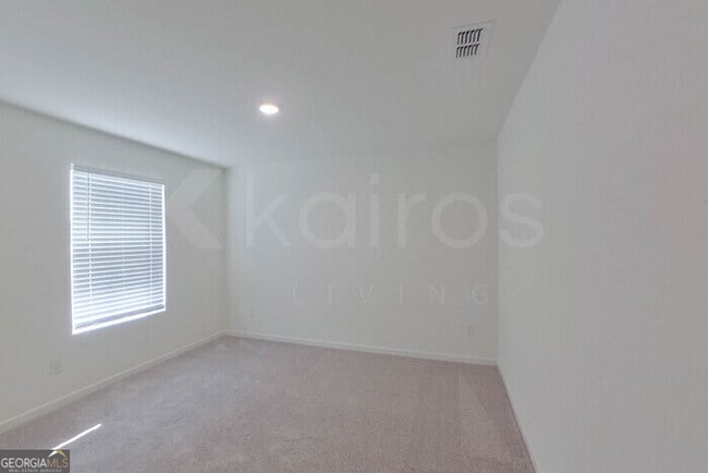 Building Photo - 109 Flat Rock Ml Trl