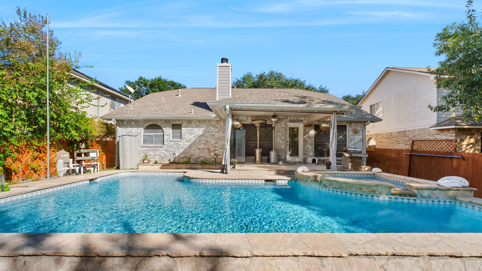 Building Photo - 12211 Hart Crest