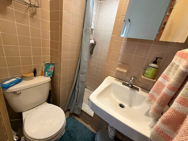 Building Photo - 140 Prince St