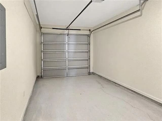 Building Photo - 16218 Thorncrown Ln