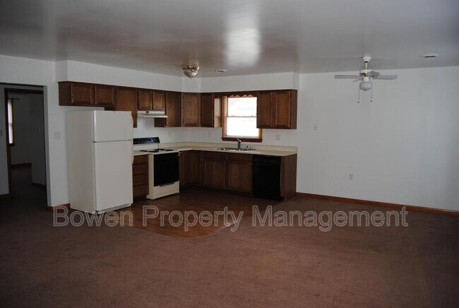 Building Photo - 419 Guilford Ave