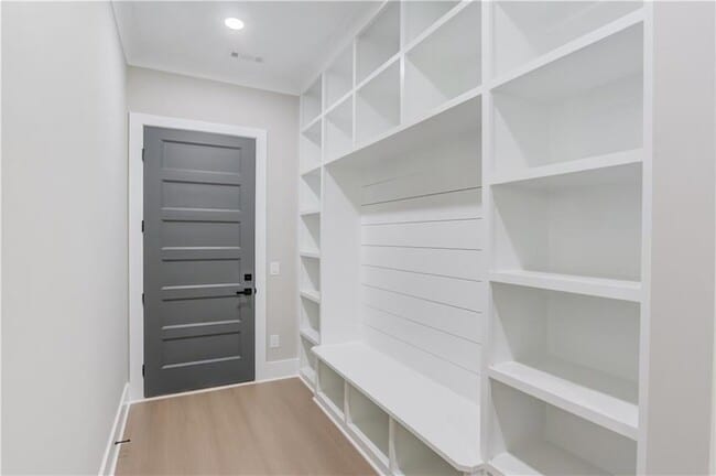 Building Photo - 37 Deer Cyn Dr