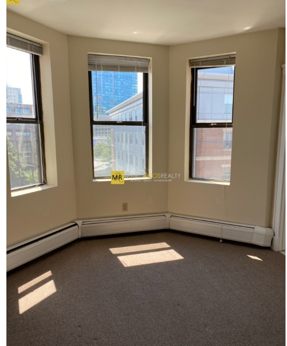 Building Photo - 853 Beacon St