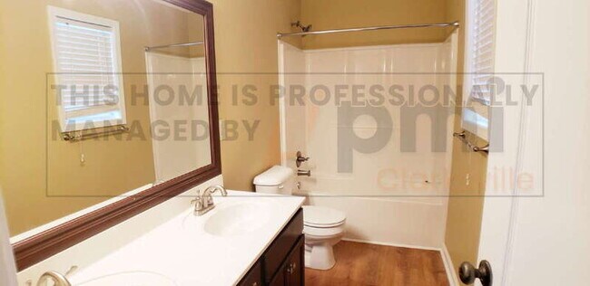 Building Photo - 3416 Bradfield Dr
