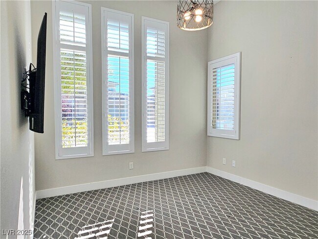 Building Photo - 12374 Skyracer Dr