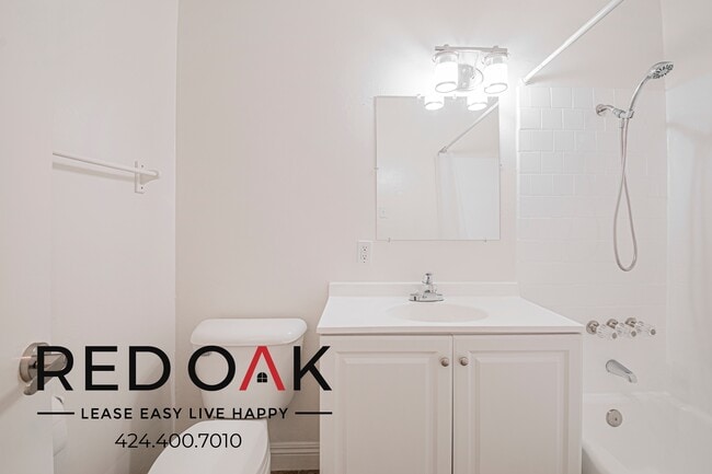 Building Photo - 9254 Palm St