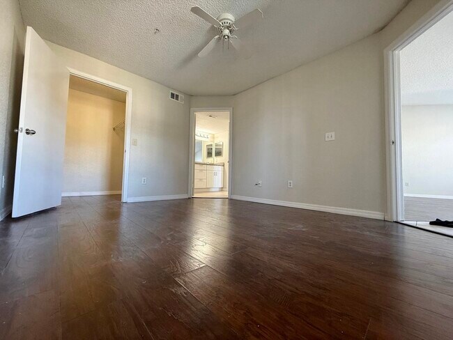 Building Photo - 2210 Grand Cayman Ct