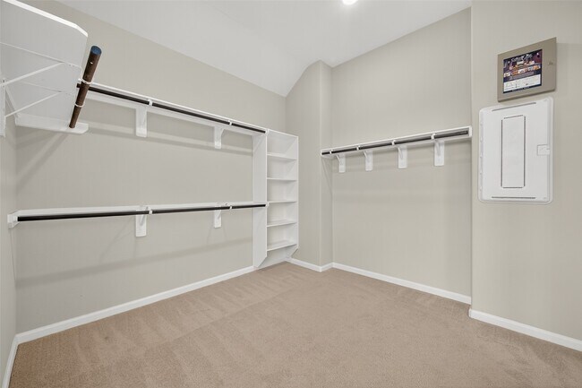 Building Photo - 2009 Kirby Landing Dr