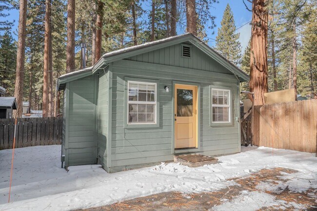 Building Photo - 8683 Rainbow Ave