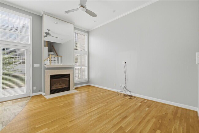 Building Photo - Elegant Corner-Lot Home with Spacious Living in Great Oak